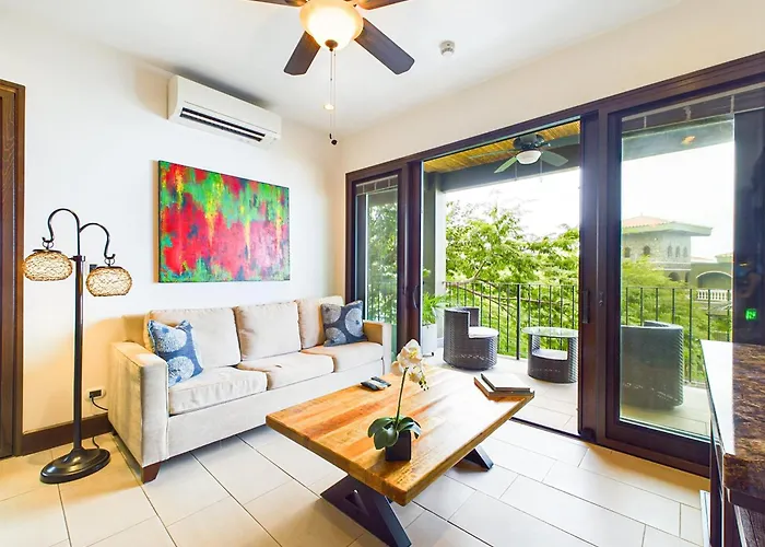360 Splendor 404-ocean View Condo- With Breakfast