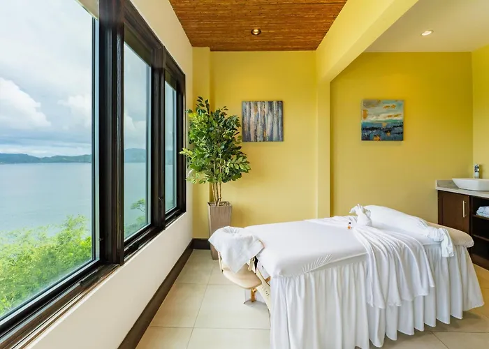 360 Splendor 404-ocean View Condo- With Breakfast *